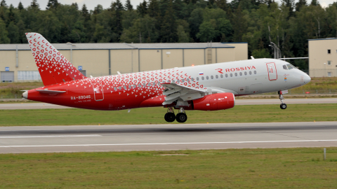 Sukhoi SuperJet 100 аэропорт Шереметьево