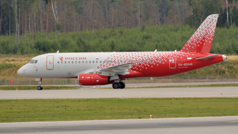 Sukhoi SuperJet 100 аэропорт Шереметьево