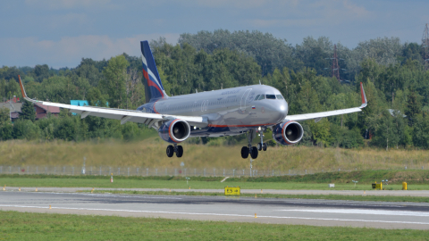 Airbus A320 аэропорт Шереметьево
