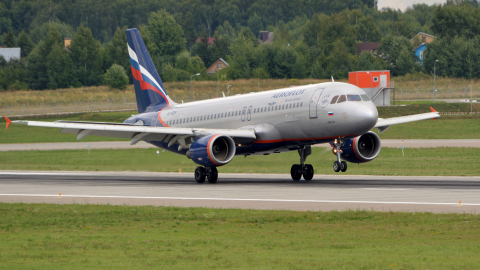 Airbus A320 аэропорт Шереметьево