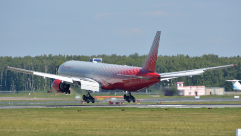 Boeing 777 аэропорт Внуково