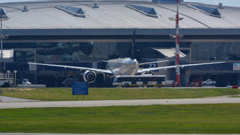 Boeing 777 аэропорт Внуково